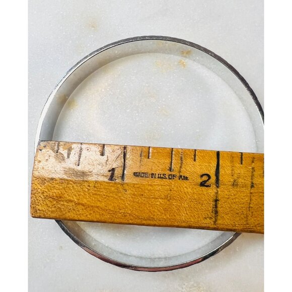 Vtg Sarah Coventry. Silver-Toned 1976 Vibrations 3/8" Textured Bangle Bracelet - Picture 5 of 5